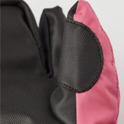Hestra Junior Gauntlet CZone 3 Finger Glove -Obermeyer Store fw2324 hestra juniorgauntletczonejrmitt3finger fuchsiaivory 2